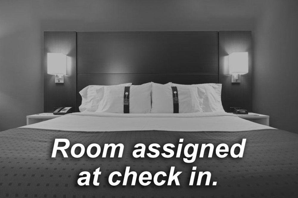 Holiday Inn Express Hotel & Suites Concordia Us 81 By Ihg Exteriör bild