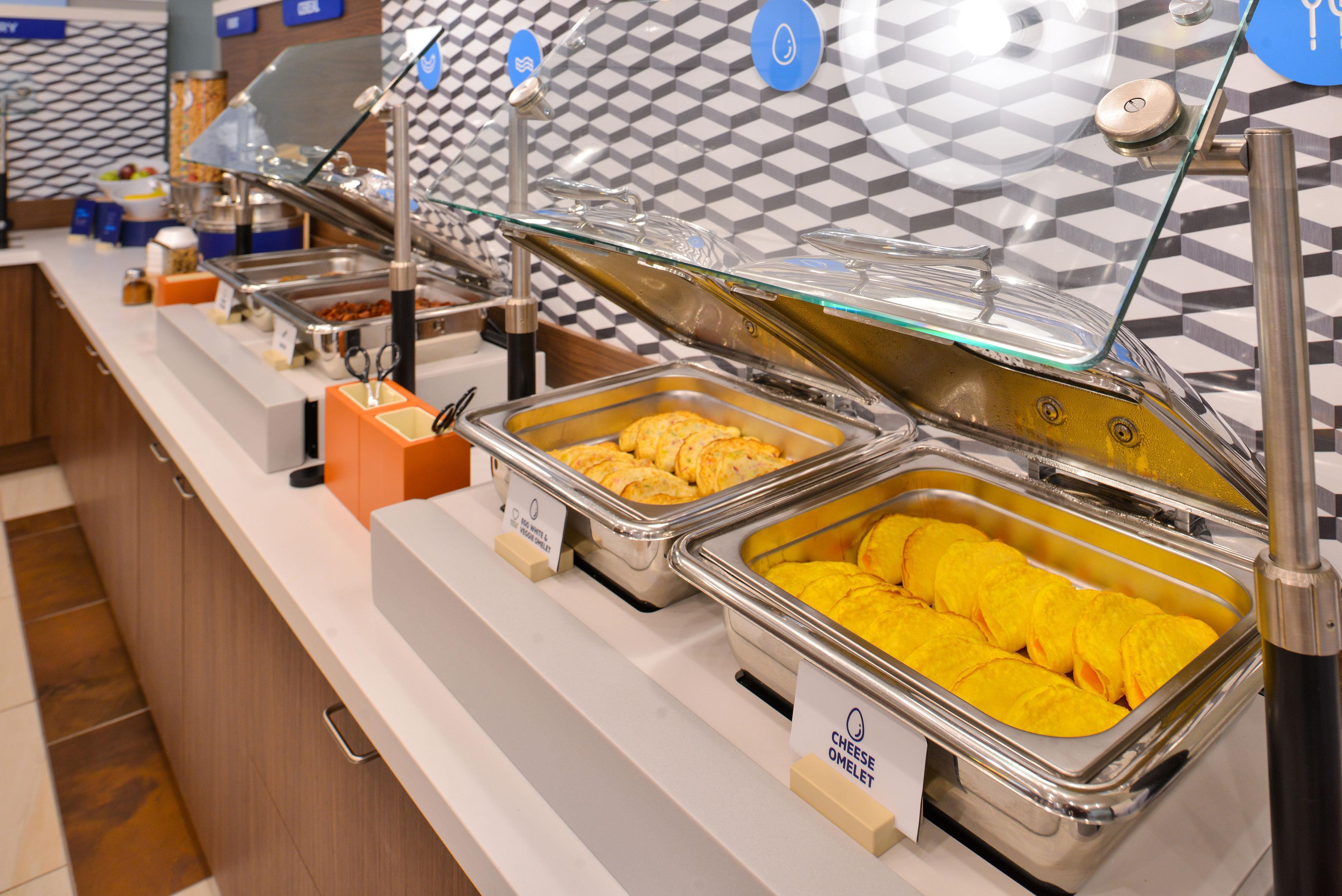 Holiday Inn Express Hotel & Suites Concordia Us 81 By Ihg Exteriör bild